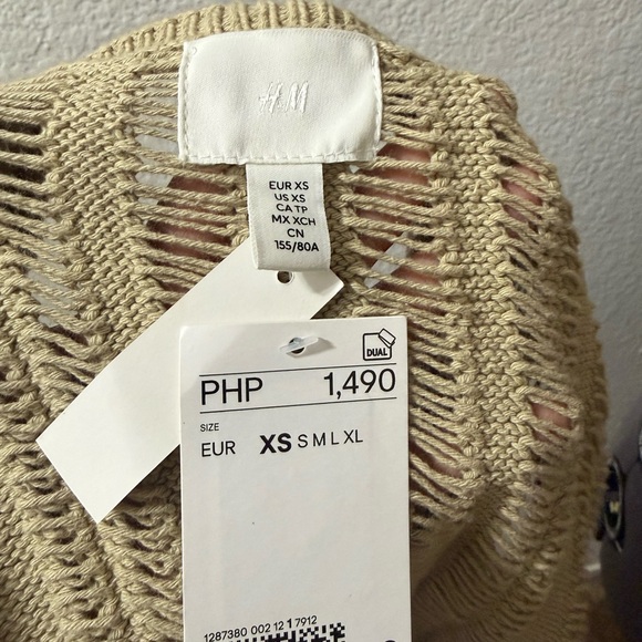 H&M - Picture 3 of 3